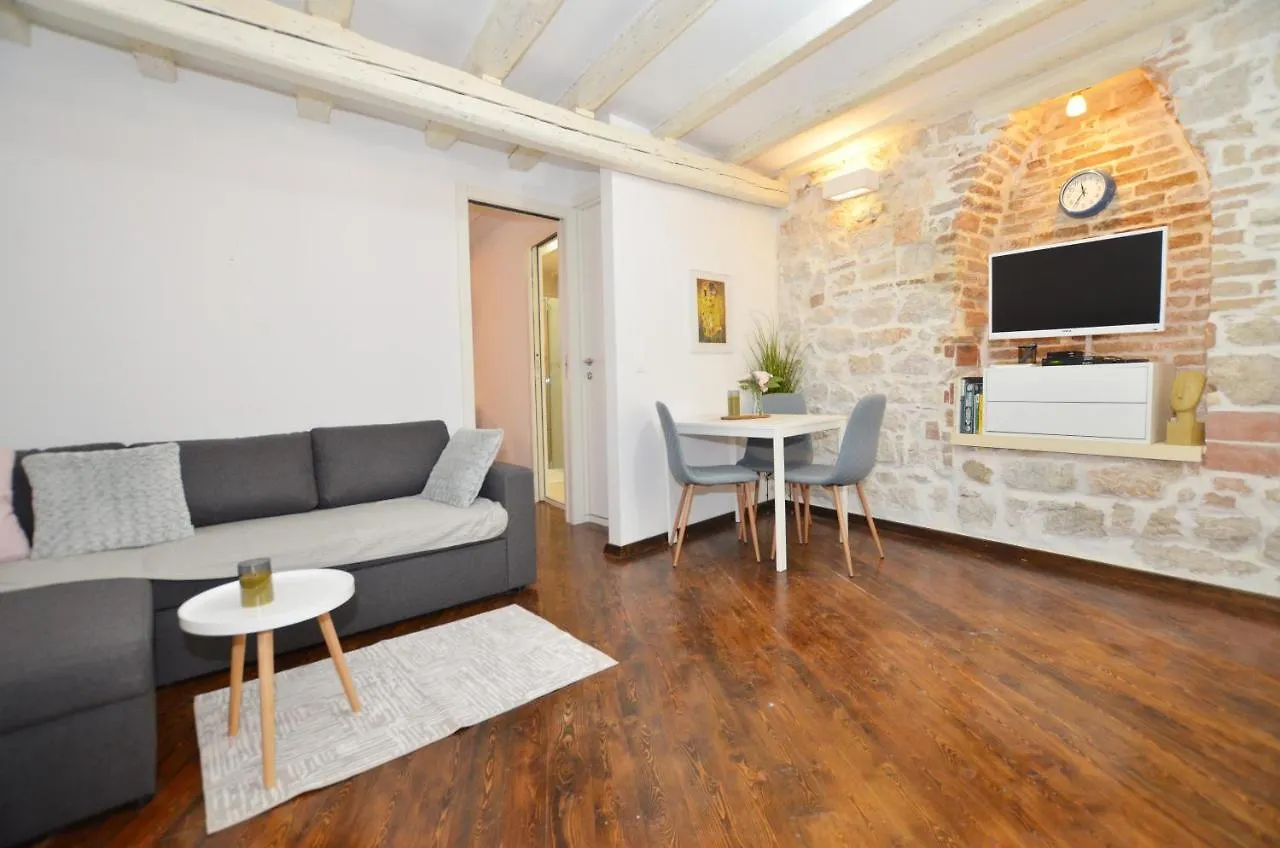 Pisinium Apartment Rovinj Croatia